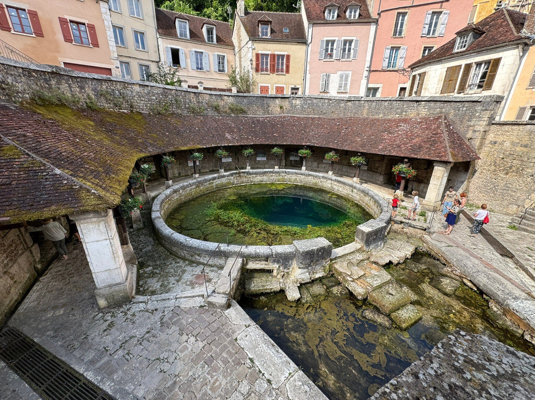 La Fosse Dionne-Tonnerre必去景点