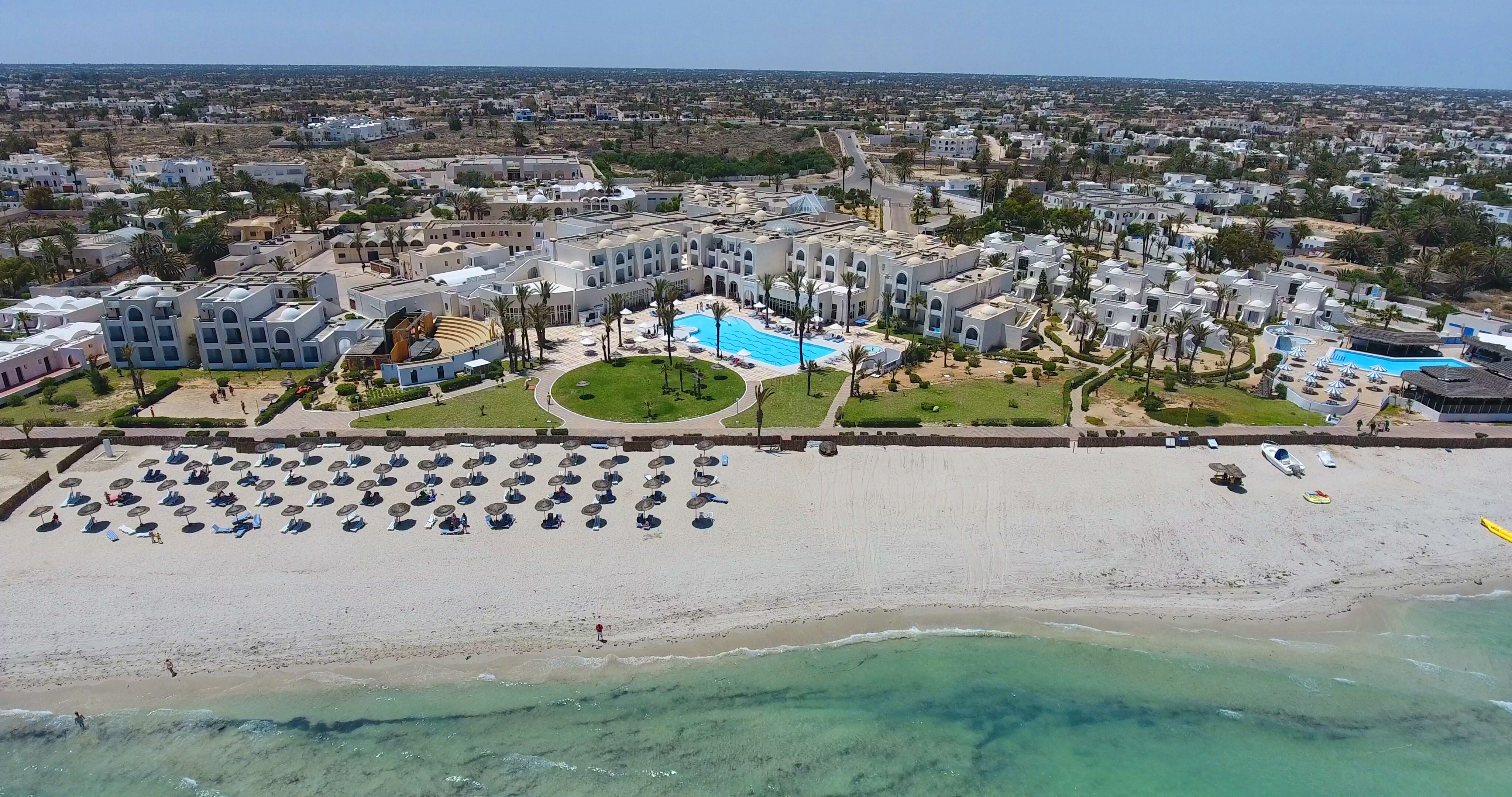 Aljazira Beach & Spa - Families and Couples Only-泳池