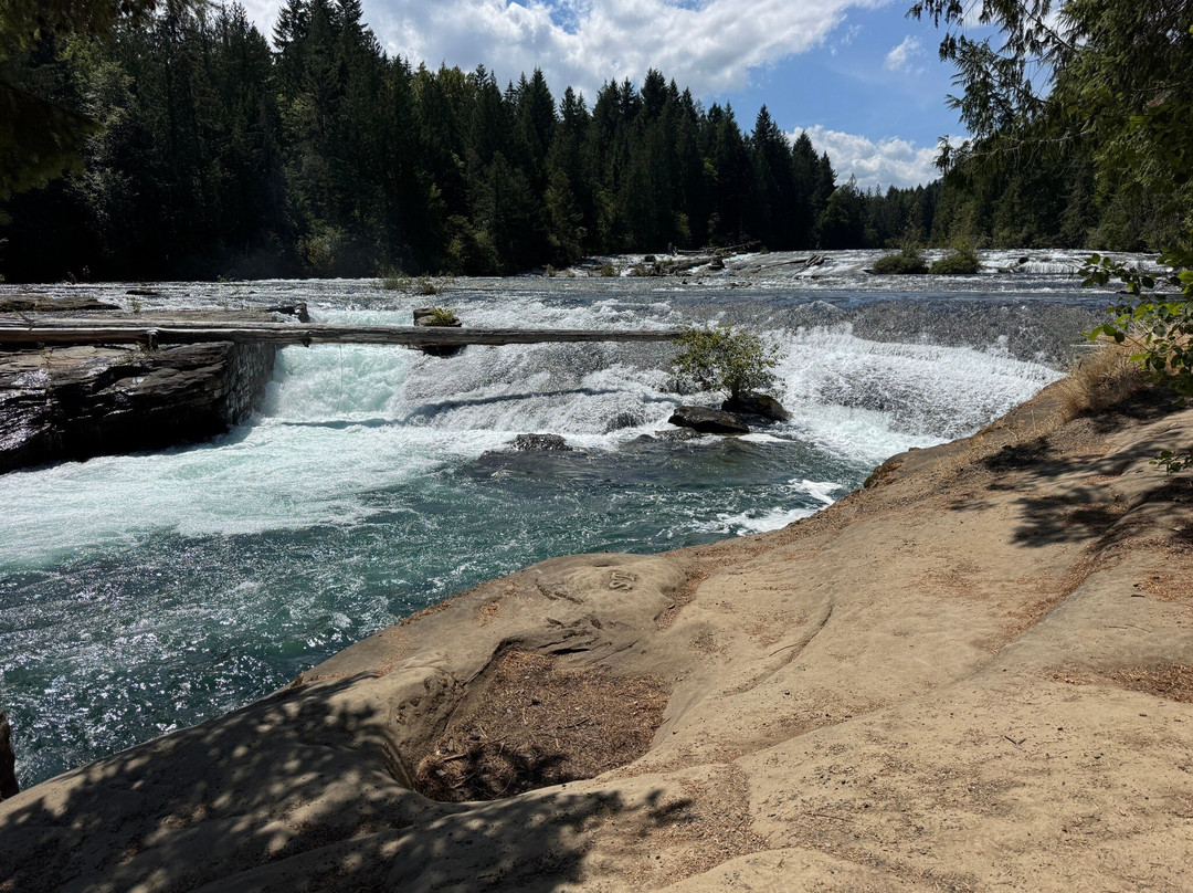 Nymph Falls Nature Park-科特尼必去景点