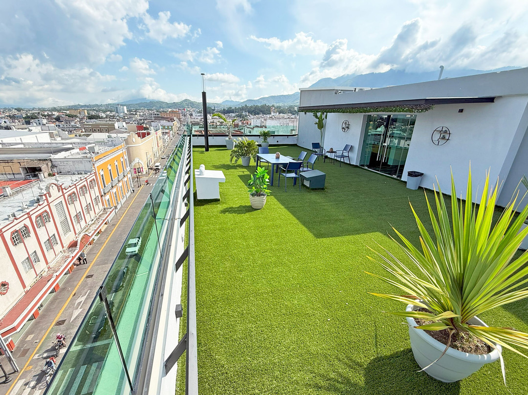 Hotel Fray Junipero Serra主图