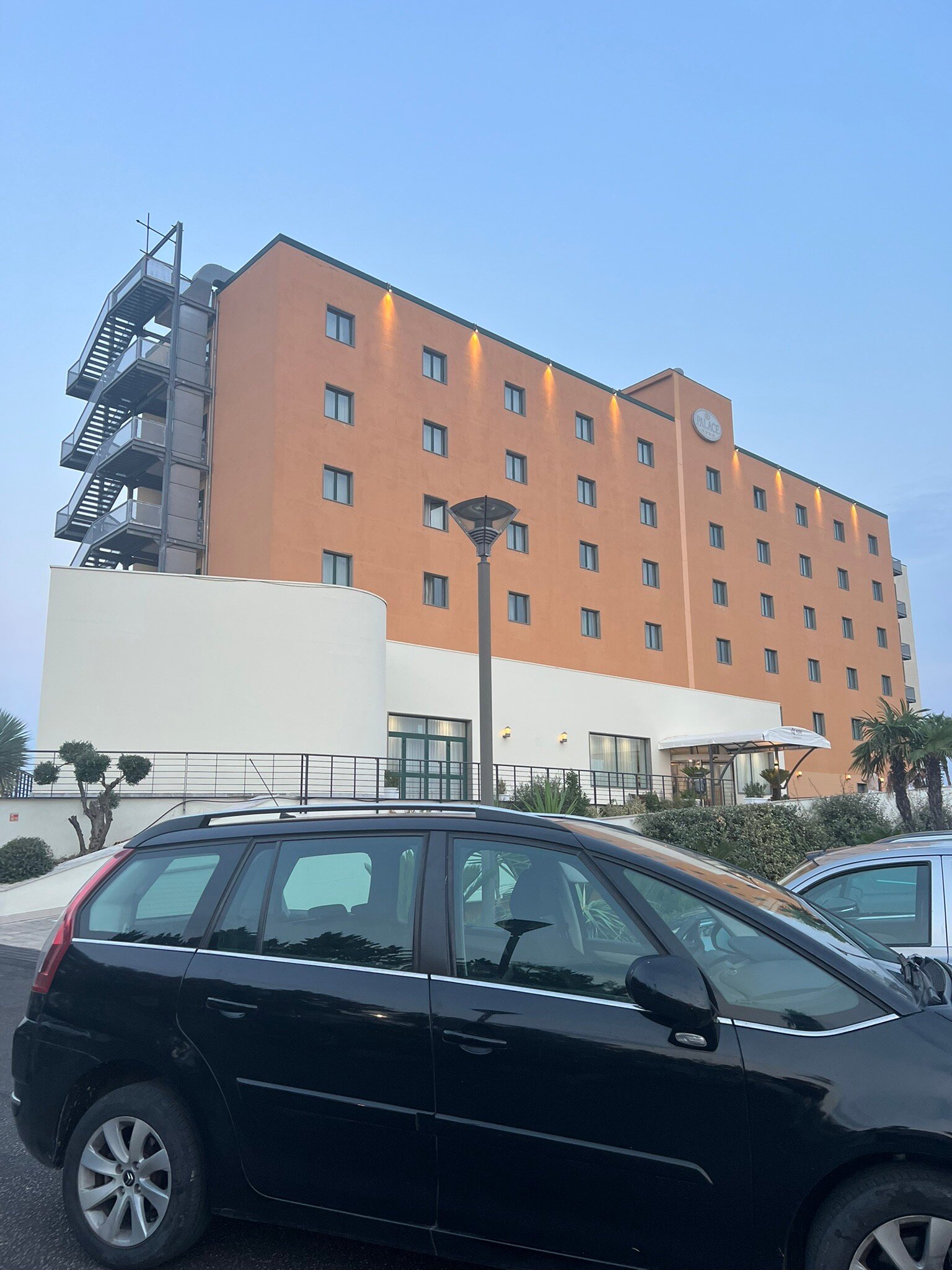 卢切拉皇宫酒店-官方