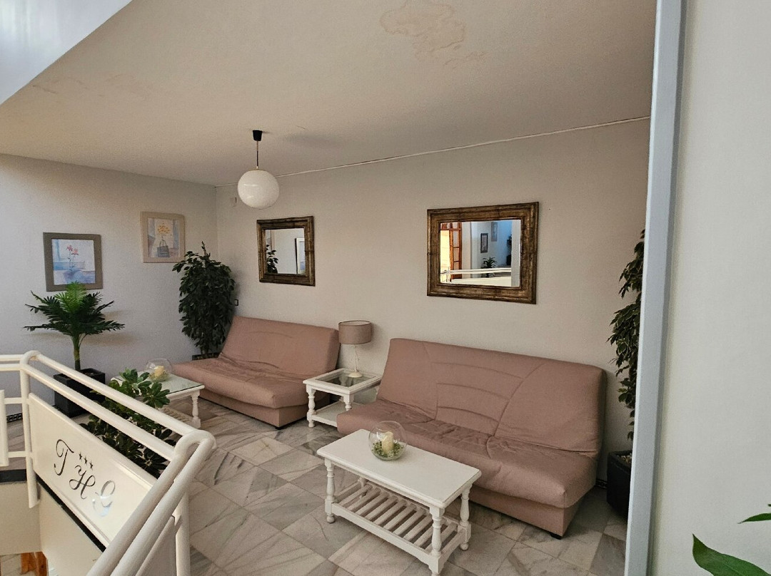 托雷德罗斯古兹玛尼斯酒店主图