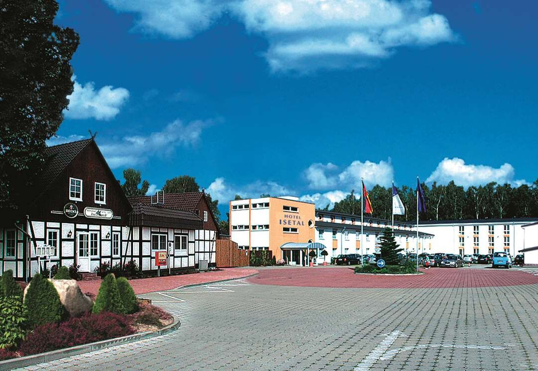 Isenbuettel酒店住宿-Morada Hotel Jagerhof Gifhorn