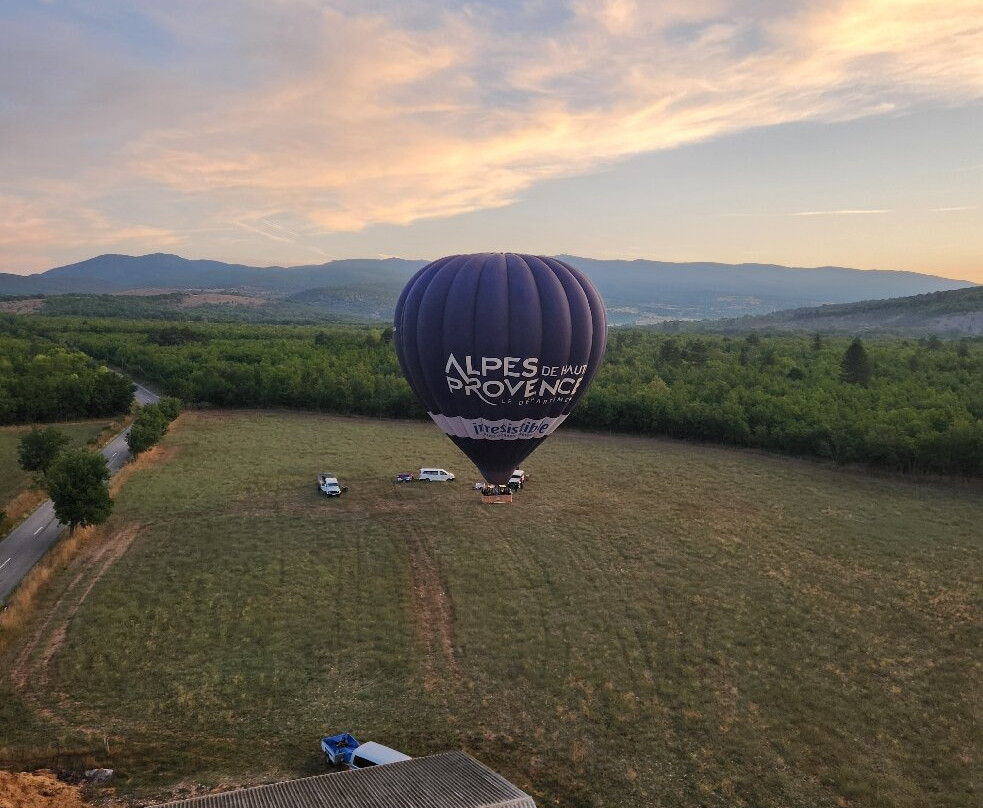 Forcalquier France Montgolfiere-Forcalquier必去景点