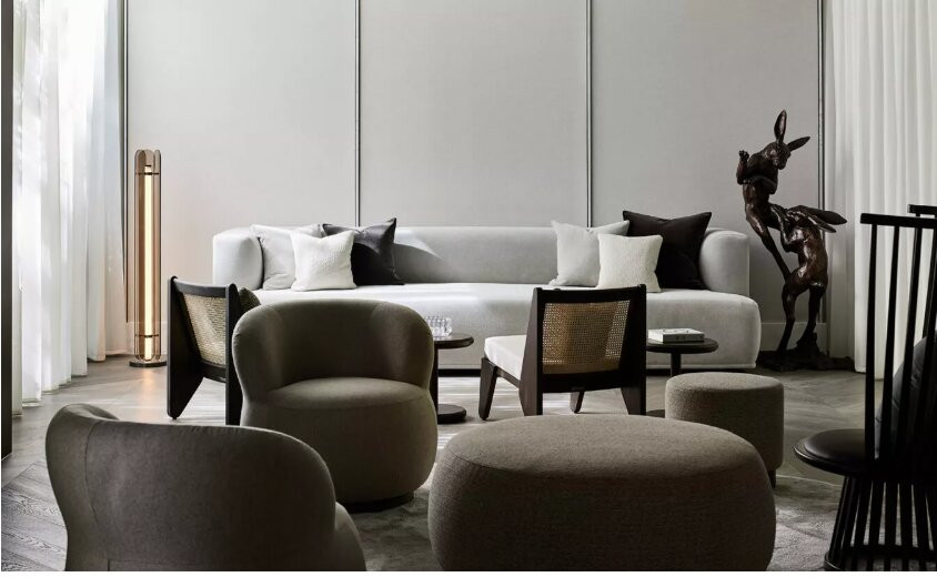 里阿尔酒店主图