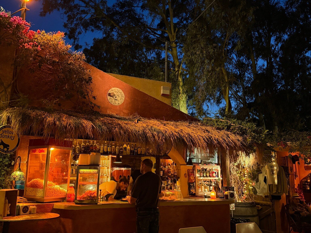 Open Air Cinema Kamari-卡马里必去景点