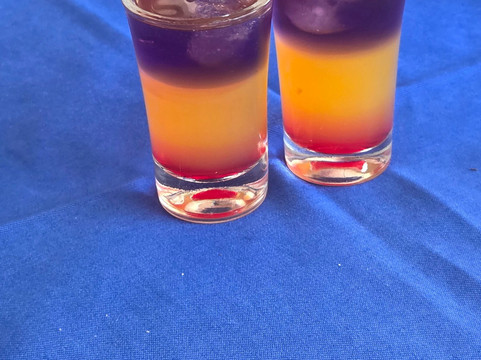 The Moon 2 - Restaurant & Bar主图