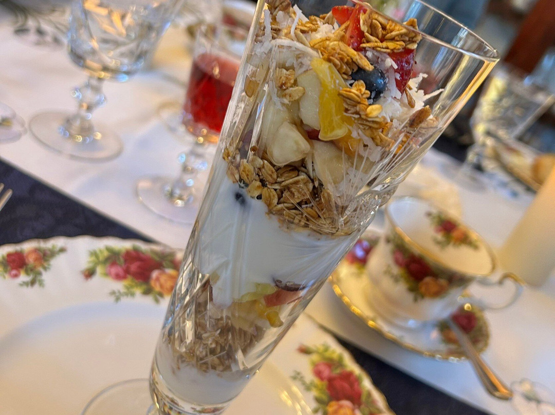 The Lark & Loon Inn主图