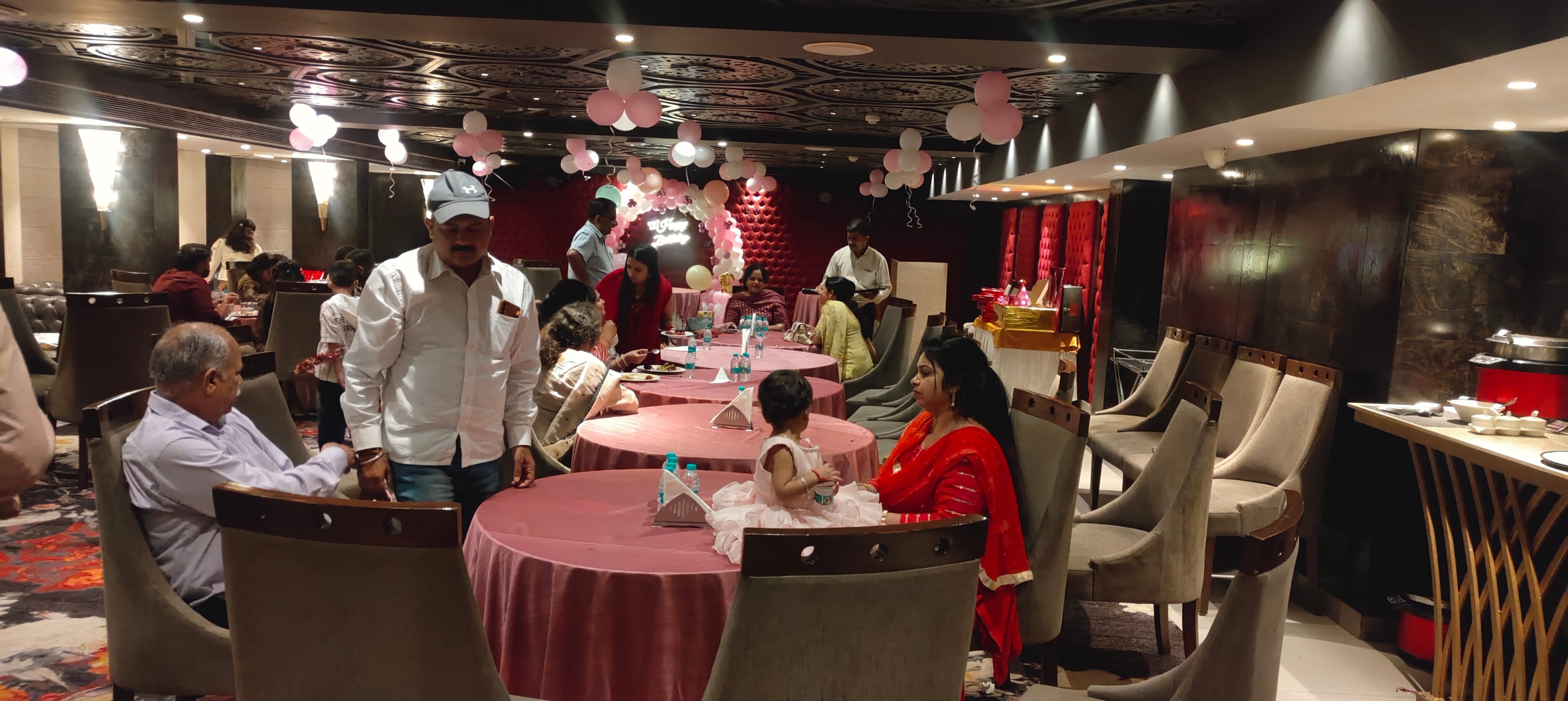 Dreamz Inn & Suites-官方