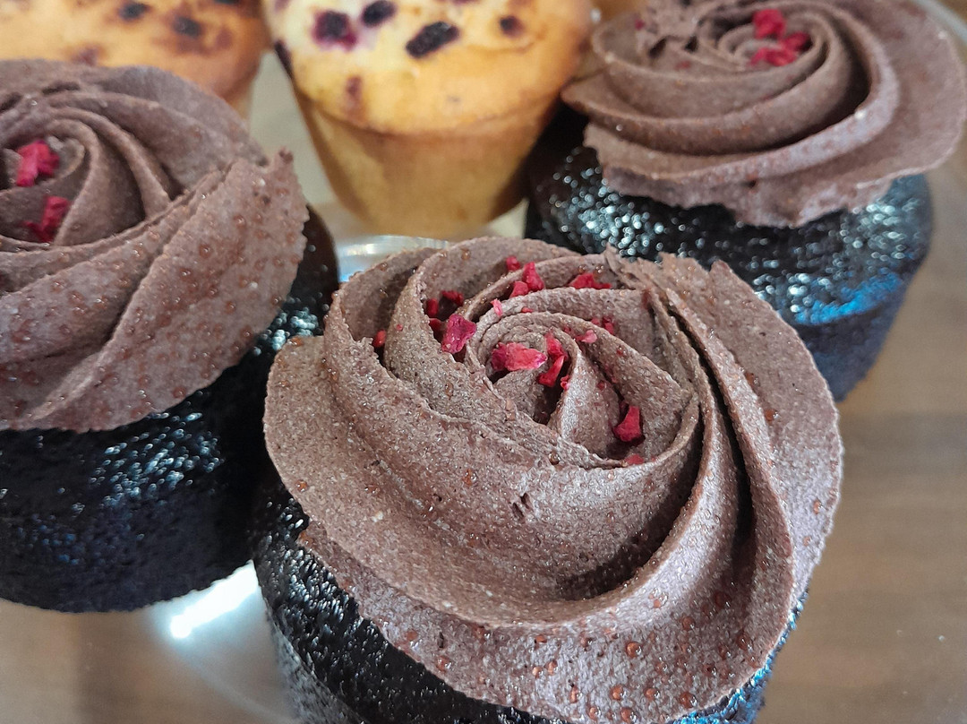 GLOW Restaurant and Bar