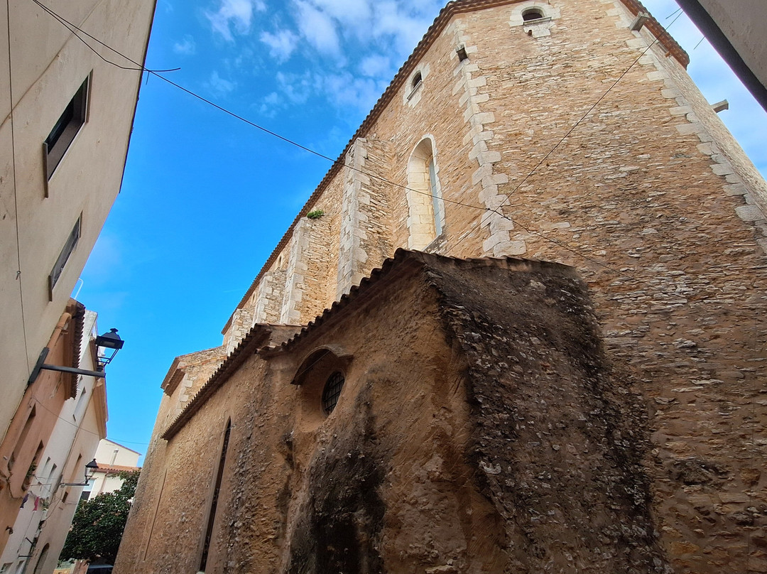Parroquia de Sant Pere i Santa Reparada-贝格必去景点