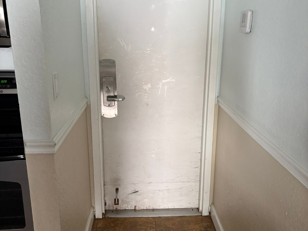 Lighthouse Cove Resort主图