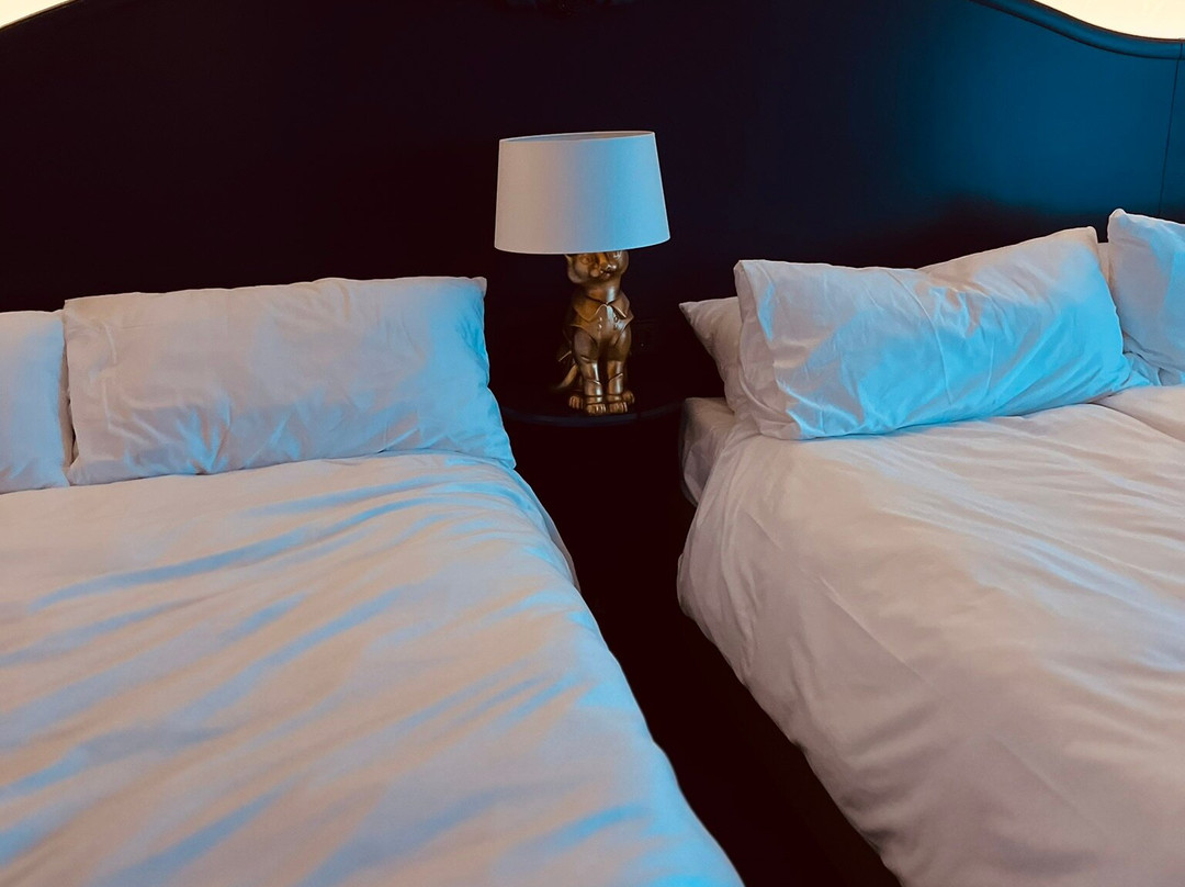 艾夫特灵酒店主图