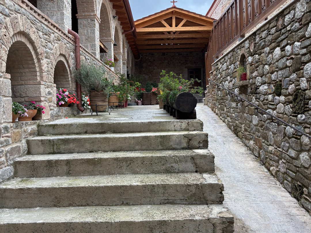 Makellaria Monastery-卡拉夫里塔必去景点