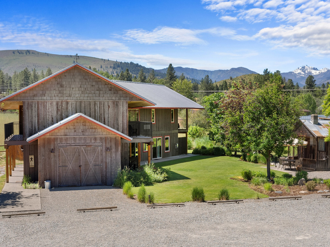 加德纳山宾馆主图