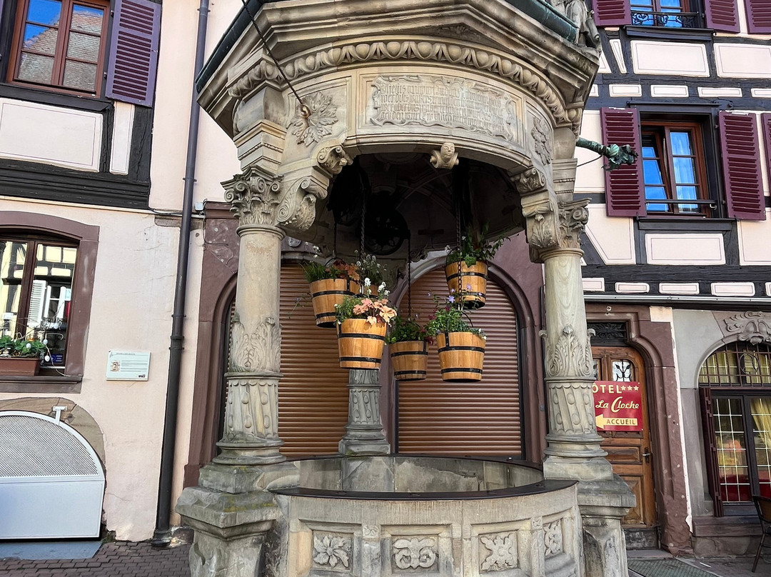 Le Puits a Six Seaux-奥贝奈必去景点