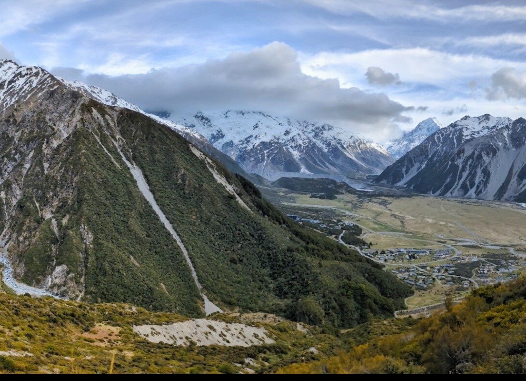 Red Tarns Track-库克山村庄必去景点
