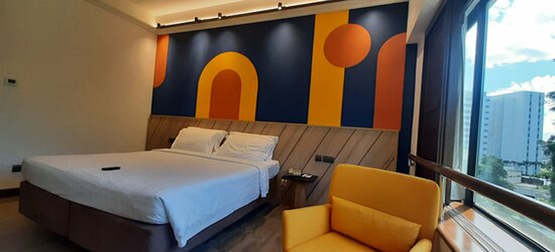 新加坡富丽华河畔大酒店主图