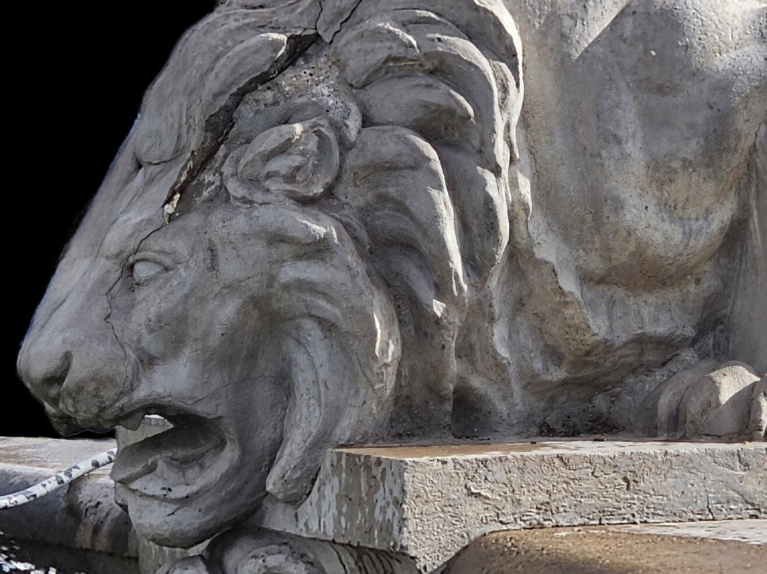 Fontana dei tre Leoni-Avola必去景点