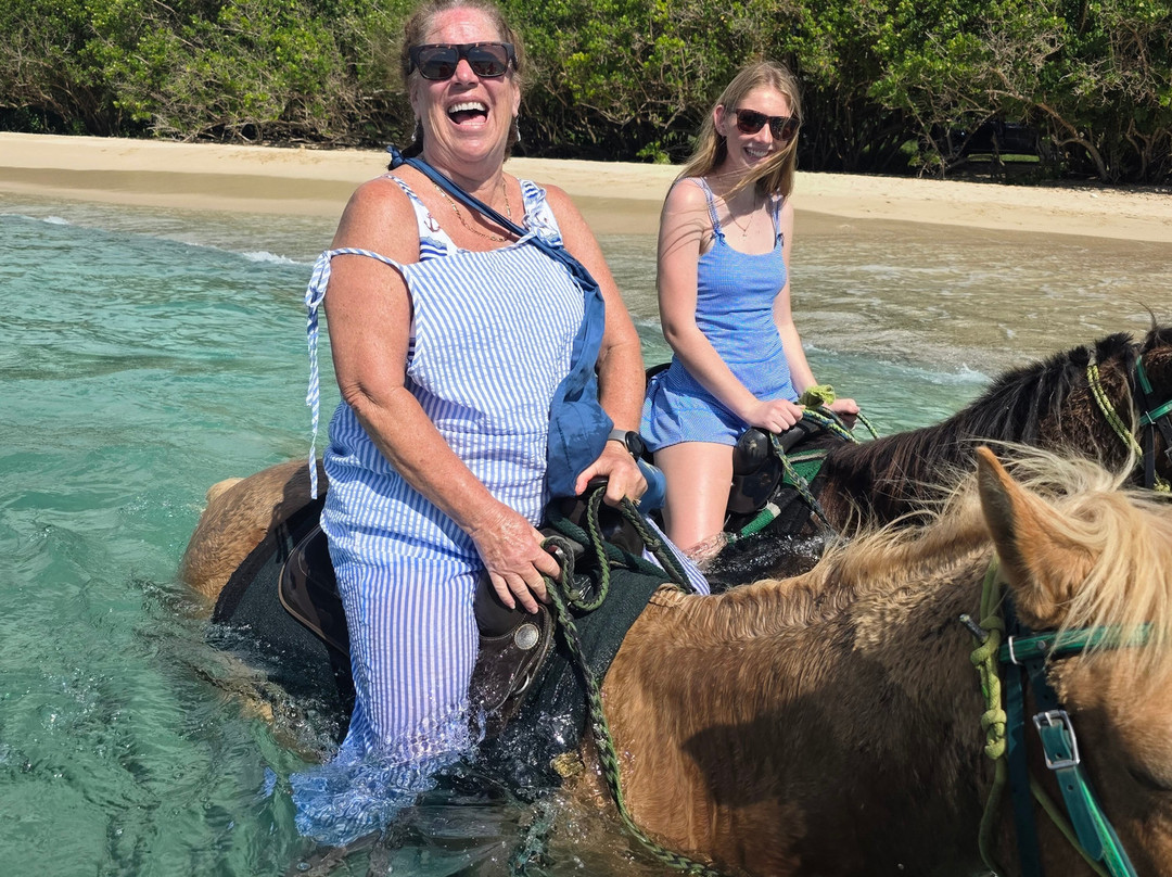 Cruzan Cowgirls-Frederiksted必去景点