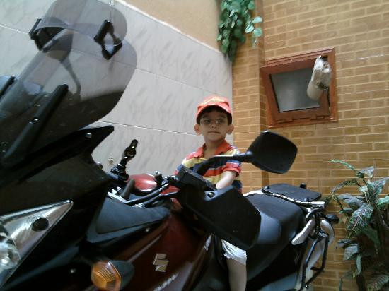 Saladin Hotel & Hostel主图