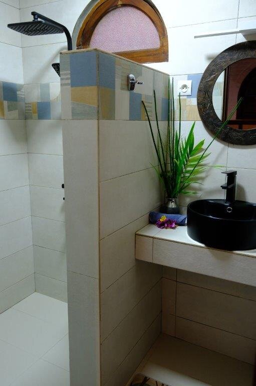 Eco Lodge Les Chambres du Voyageur-浴室