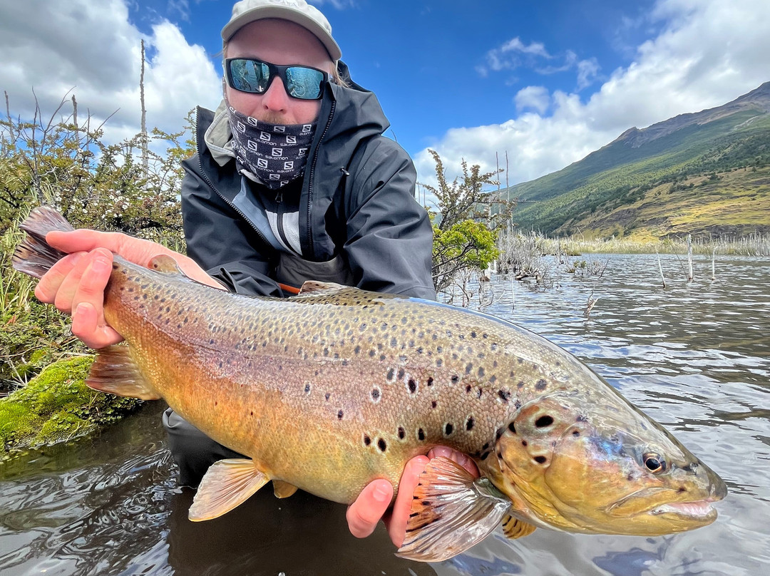 Mosquero Fly Fishing-纳塔莱斯港必去景点