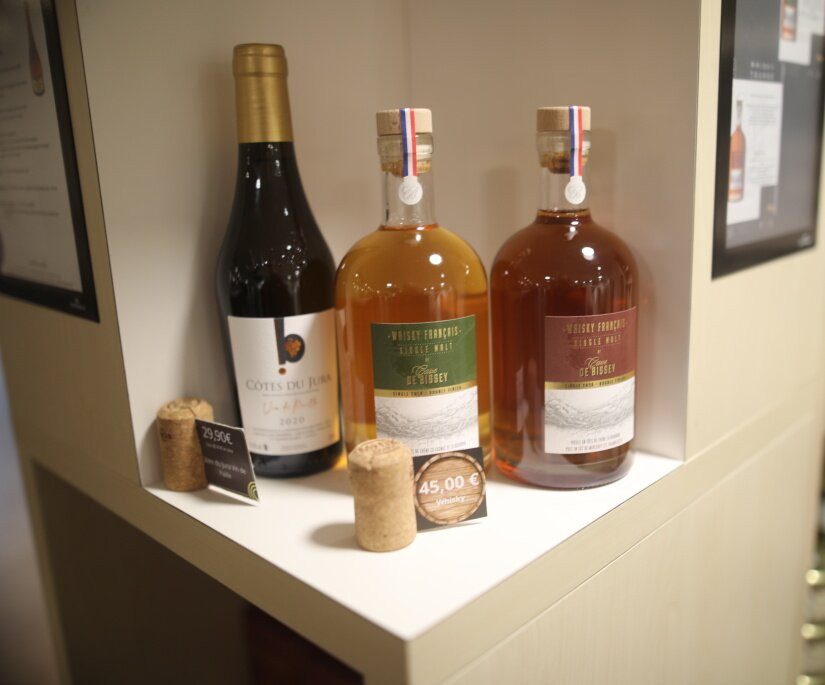 CAVE DE BISSEY-Bissey-sous-Cruchaud必去景点