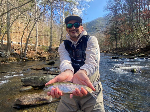 Rivers Edge Outfitters-切罗基必去景点