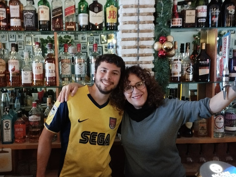 Toms Tavern-托雷莫里诺斯必去景点