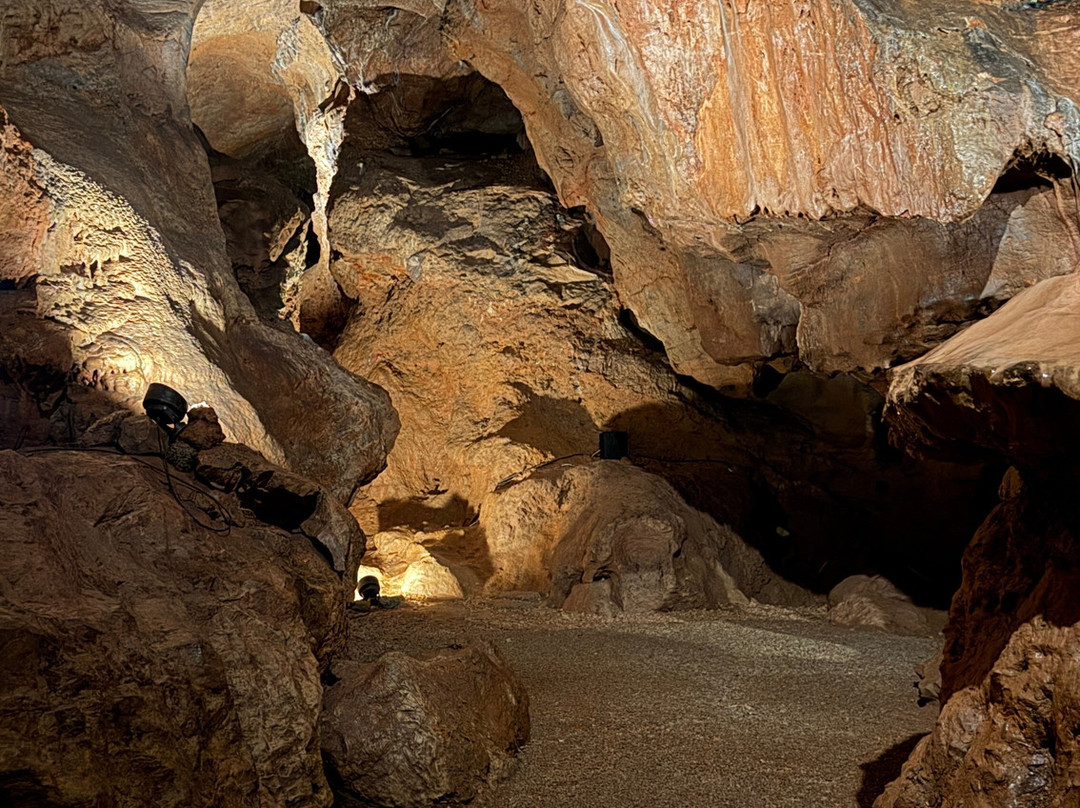 肯特洞穴-托基必去景点