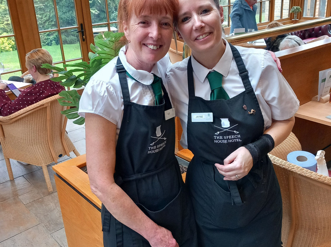 演讲屋酒店主图