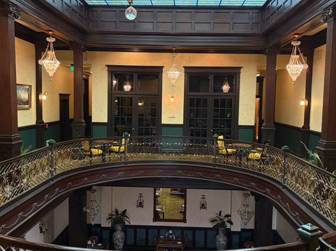 盖泽尔大酒店主图