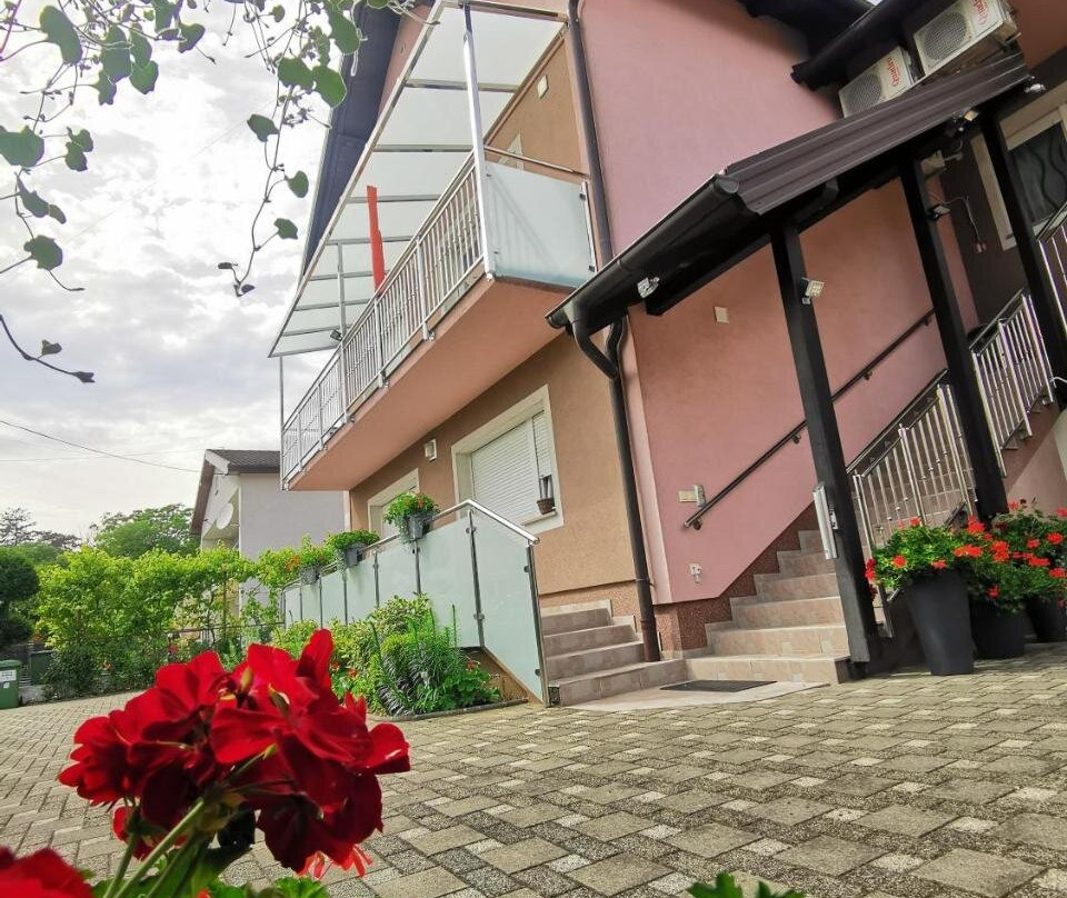 Apartmani Jastreb