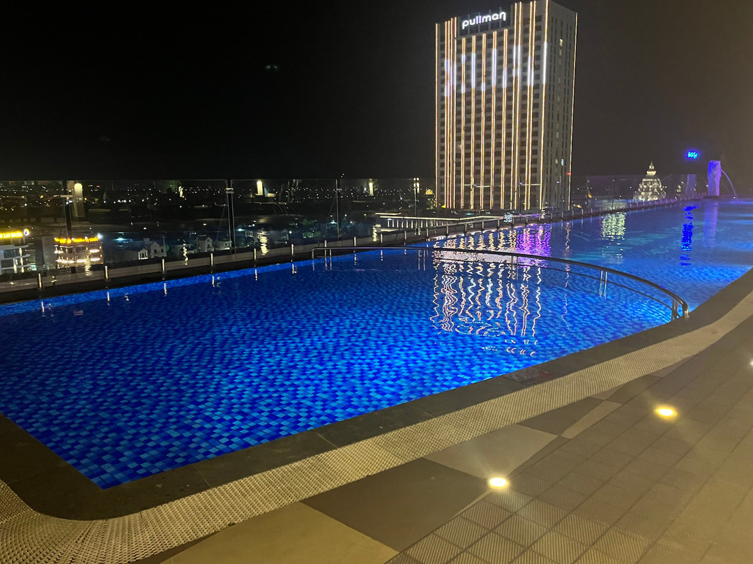 宁平传奇酒店主图