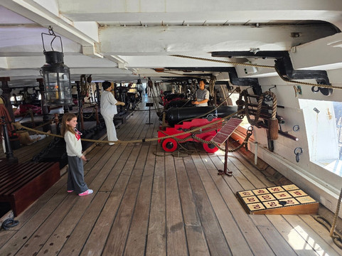 Fragata D. Fernando II e Gloria-阿尔马达必去景点