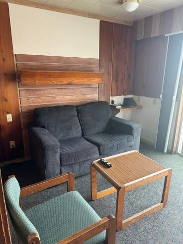 日落海滨旅馆主图