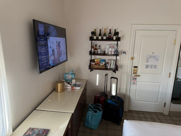 芬威酒店-傲途格精选-官方