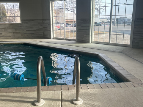 考考纳温德姆戴斯套房酒店主图