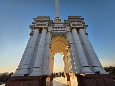 Independence And Freedom Monument