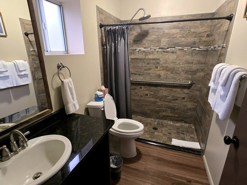 Marsh Creek Inn主图