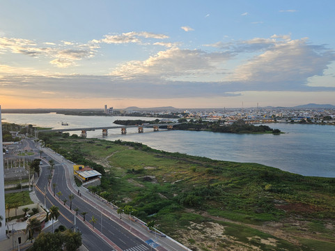 德里奥诺比尔-配托里纳套房酒店主图