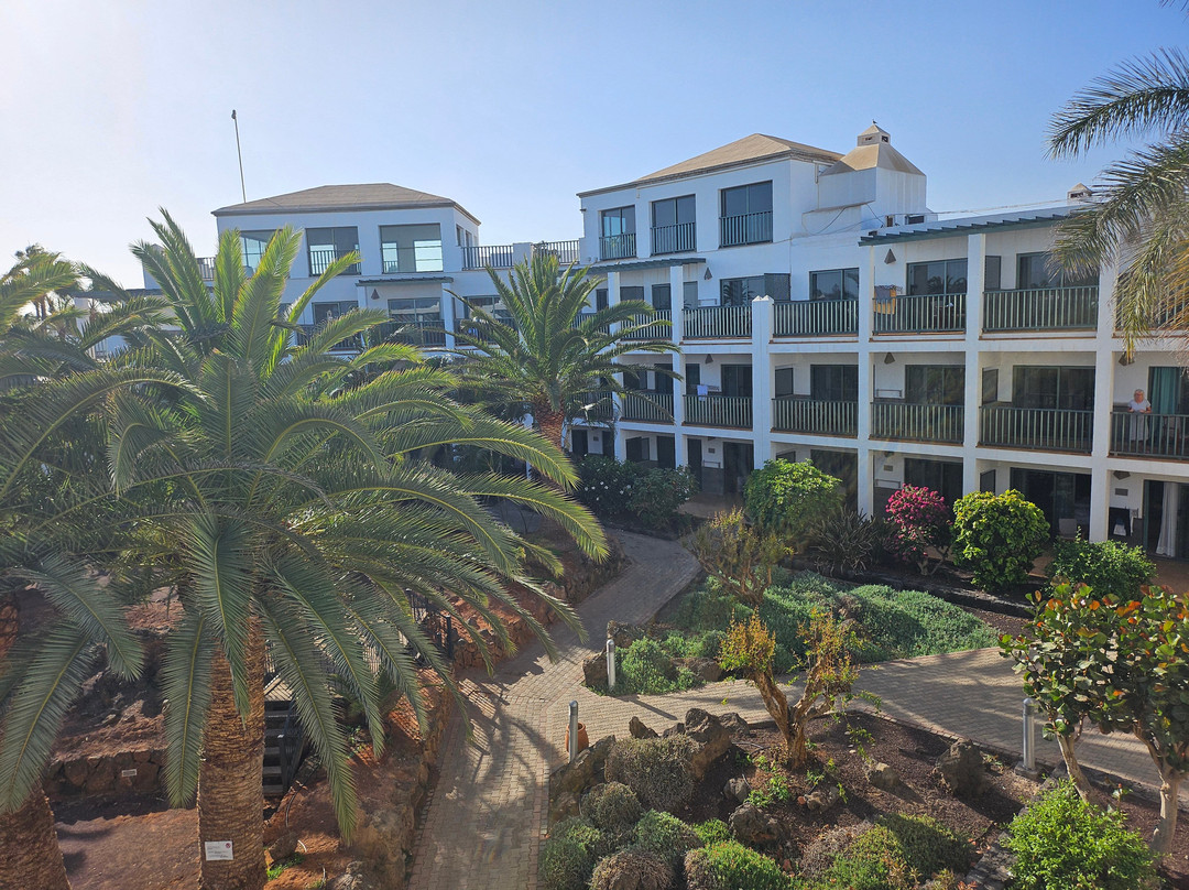 科拉莱霍拉麦里斯迈酒店主图