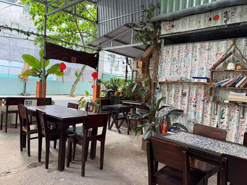 An Ơi Cafe & Restaurant