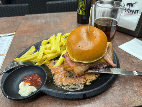 Diferent Restaurante Astorga主图