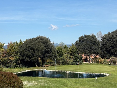 Club De Golf TorreMirona-Navata必去景点