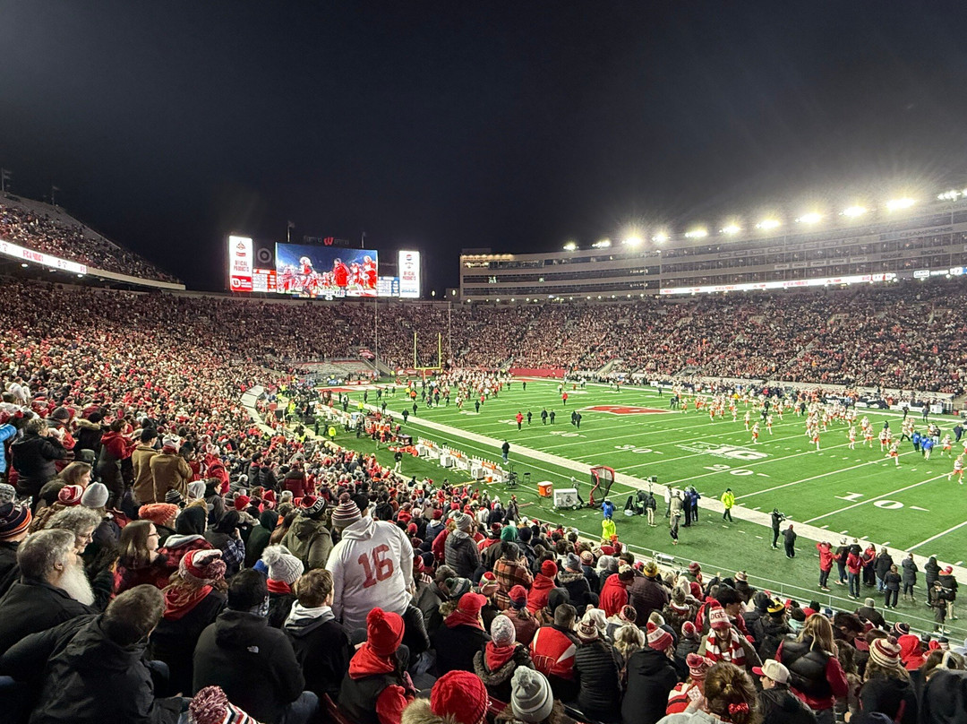 Camp Randall Stadium (University of Wisconsin)-麦迪逊必去景点