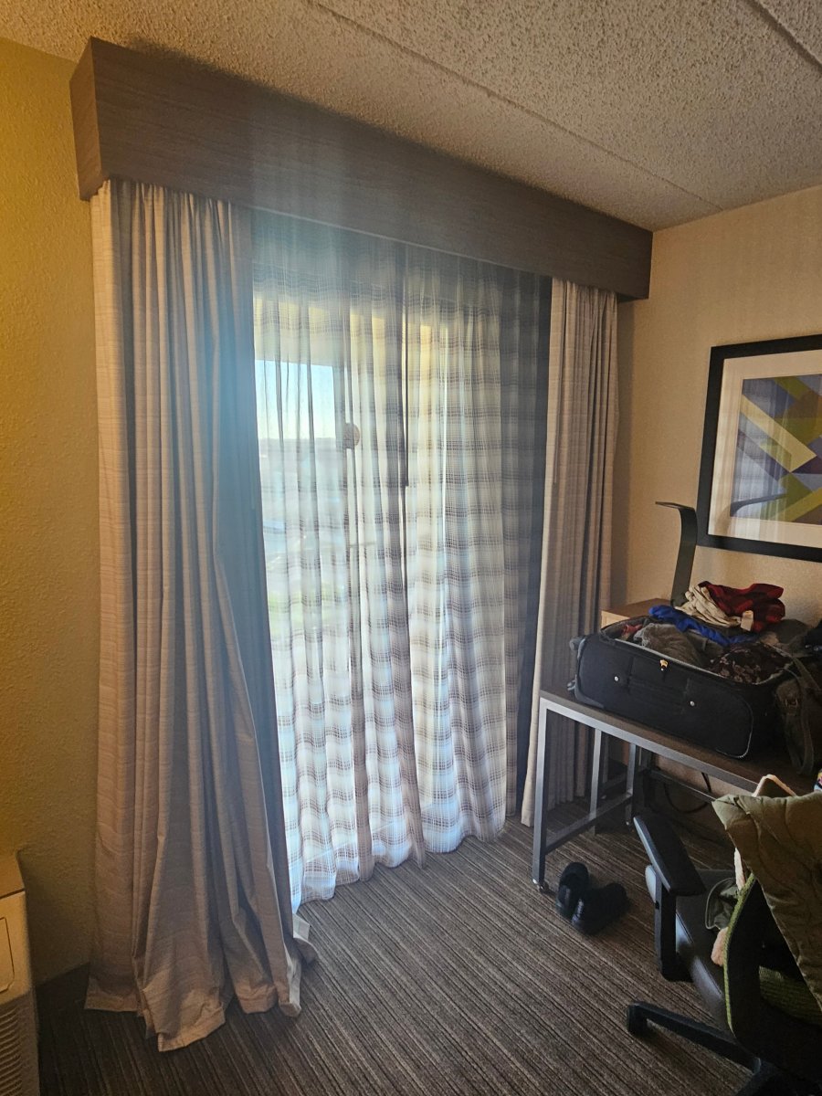 普鲁士王镇智选假日套房酒店-旅行者