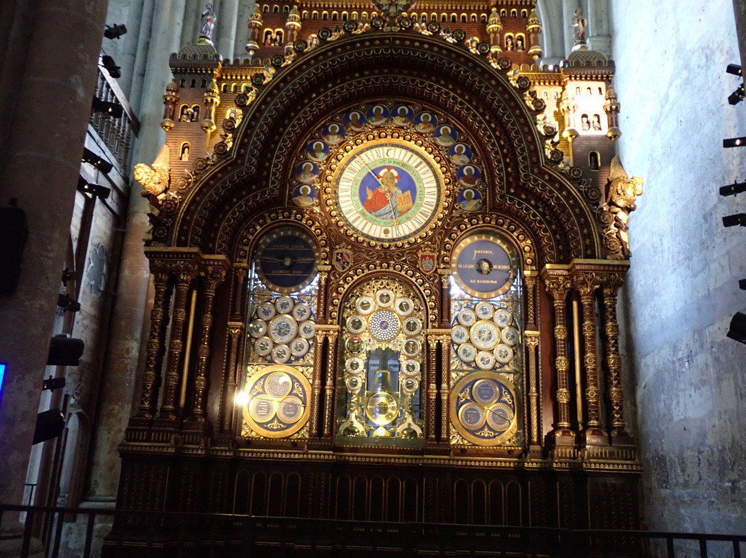 Horloge Astronomique de la Cathédrale Saint-Pierre-博韦必去景点