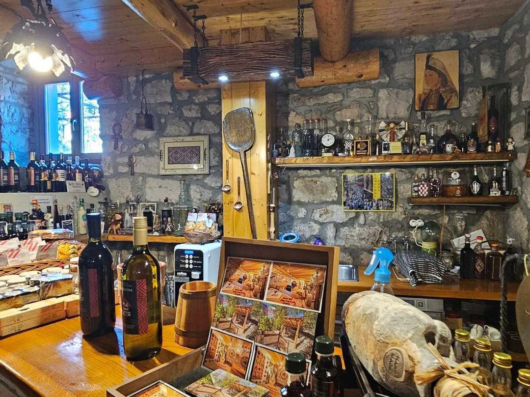 Kameni Mlin Stone Mill-Cilipi必去景点